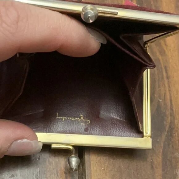 Givenchy Kiss Lock Coin Pouch - GUC - Picture 4 of 4